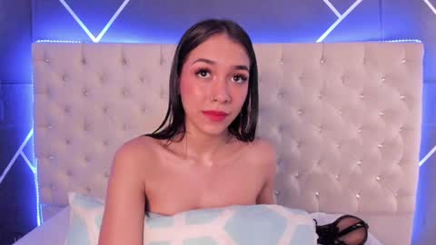 mia_oconner online show from 12/14/24, 07:25