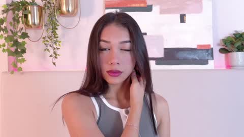 mia_oconner online show from 01/27/25, 11:43