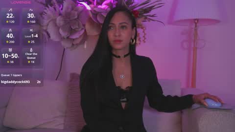 Mia online show from 04/01/26, 11:55