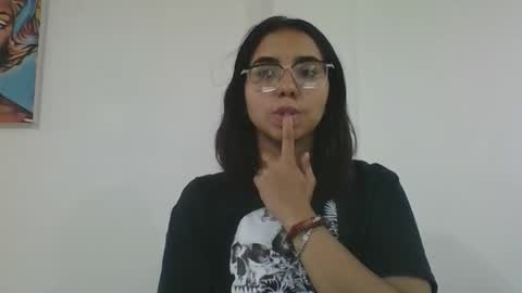 Snapshot of mia_peyton chatting on 05/14/26, 12:17 Mia online show from 05/14/26, 12:17
