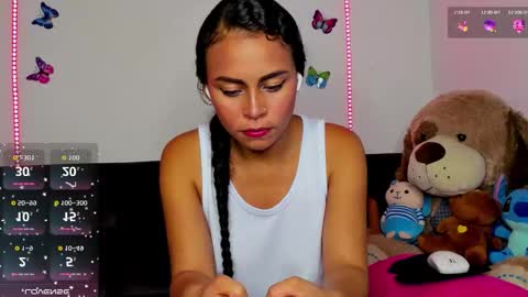 Mia online show from 10/18/25, 05:10