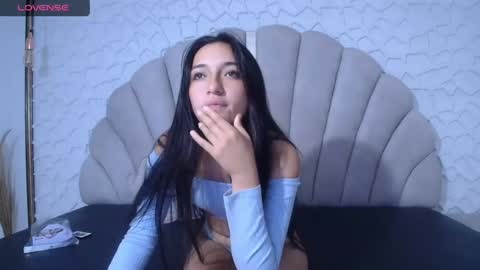 mia_prince_ online show from 04/11/26, 01:26