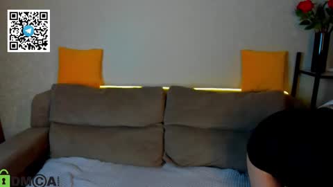 Mia online show from 10/21/25, 01:17