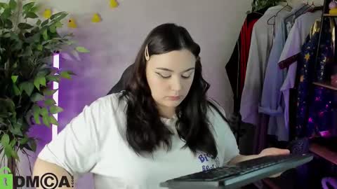 Mia online show from 02/05/26, 11:31