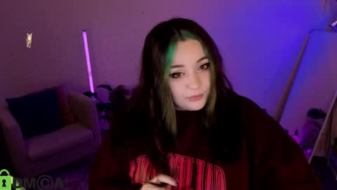 Mia online show from 03/30/26, 01:06