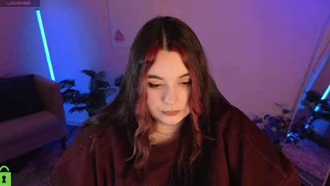 Mia online show from 04/17/26, 01:19