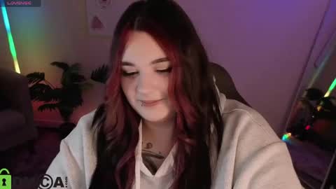 Mia online show from 04/18/26, 01:31