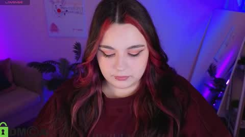 Snapshot of mia_r0ss chatting on 04/30/26, 01:12 Mia online show from 04/30/26, 01:12