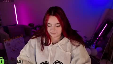 Snapshot of mia_r0ss chatting on 05/10/26, 01:11 Mia online show from 05/10/26, 01:11