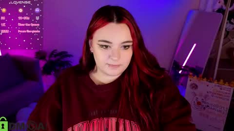 Snapshot of mia_r0ss chatting on 05/15/26, 01:56 Mia online show from 05/15/26, 01:56