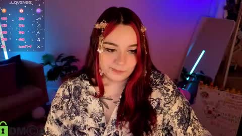 Snapshot of mia_r0ss chatting on 05/24/26, 01:10 Mia online show from 05/24/26, 01:10