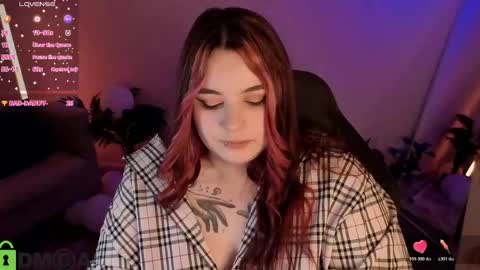 Snapshot of mia_r0ss chatting on 06/06/26, 02:05 Mia online show from 06/06/26, 02:05