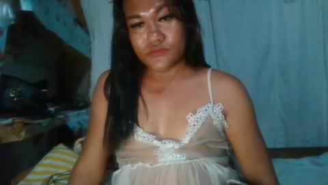 Snapshot of mia_revita chatting on 04/22/26, 08:32 mia_revita online show from 04/22/26, 08:32