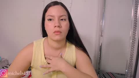 Snapshot of mia_reys chatting on 01/28/25, 12:00 mia reys online show from 01/28/25, 12:00