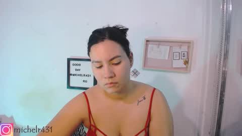 Snapshot of mia_reys chatting on 09/22/25, 12:18 mia reys online show from 09/22/25, 12:18