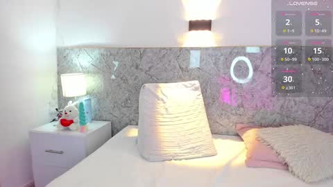 Mia online show from 01/16/25, 12:31