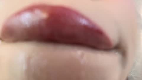 Mia Roux online show from 01/01/25, 06:49