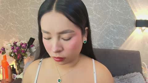 Mia Roux online show from 02/24/25, 06:47