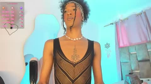 mia_royal online show from 05/30/26, 06:38