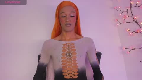 mia_royal online show from 06/15/26, 05:59