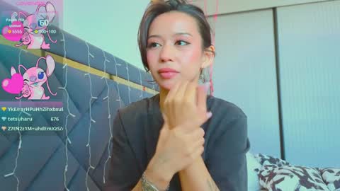 Mia online show from 02/02/25, 07:52