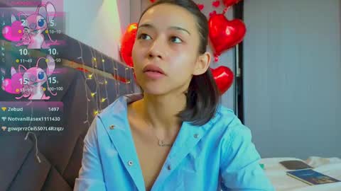 Mia online show from 02/17/25, 11:44