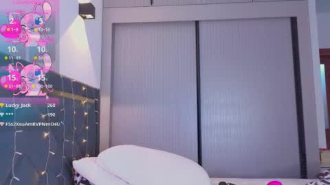 Mia online show from 03/02/25, 03:37