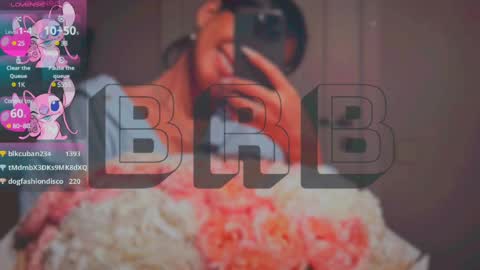 Mia online show from 03/10/25, 06:27