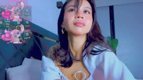 Mia online show from 09/12/25, 02:28