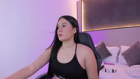 M I A online show from 07/26/26, 02:09