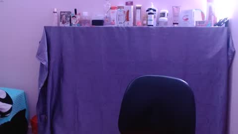 mia_smithl online show from 01/27/25, 08:07