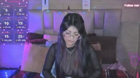 Snapshot of mia_smoke_ chatting on 06/25/26, 07:24 Mia online show from 06/25/26, 07:24
