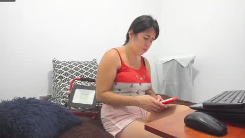 Snapshot of mia_soman chatting on 01/09/25, 12:52 mia soman online show from 01/09/25, 12:52