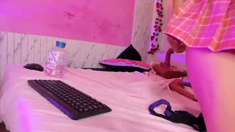 Snapshot of mia_tailor_bms chatting on 07/20/26, 10:39 Mia online show from 07/20/26, 10:39
