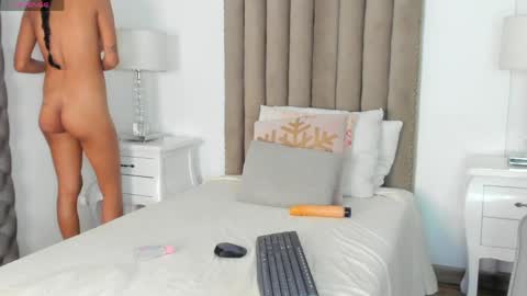 Snapshot of mia_tentacion__ chatting on 05/27/26, 12:07 mia_tentacion__ online show from 05/27/26, 12:07