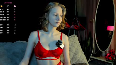 Mia online show from 01/09/25, 05:22