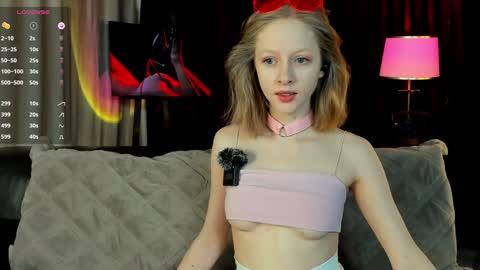 Mia online show from 01/24/25, 07:28