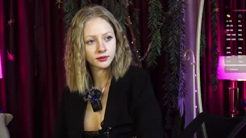 Mia online show from 03/01/25, 11:26