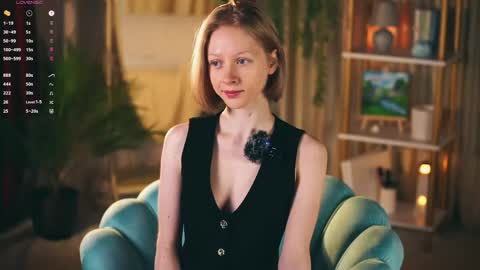Snapshot of mia_vebes chatting on 05/07/26, 09:03 Mia online show from 05/07/26, 09:03
