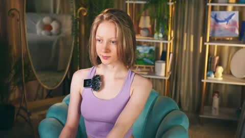 Snapshot of mia_vebes chatting on 06/05/26, 07:30 Mia online show from 06/05/26, 07:30