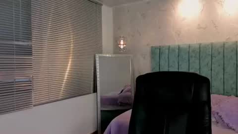 Snapshot of mia_velmont chatting on 07/02/26, 03:17 Miaaa online show from 07/02/26, 03:17