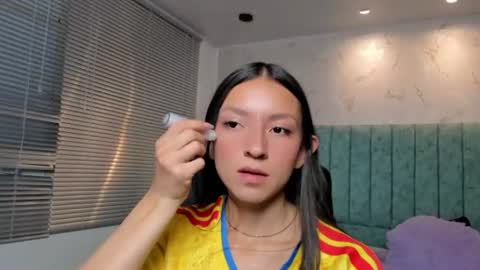 Snapshot of mia_velmont chatting on 07/08/26, 02:05 Miaaa online show from 07/08/26, 02:05