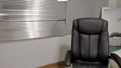 Snapshot of mia_velmont chatting on 07/19/26, 02:26 Miaaa online show from 07/19/26, 02:26