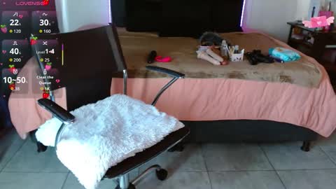 MIA  online show from 11/04/25, 02:16