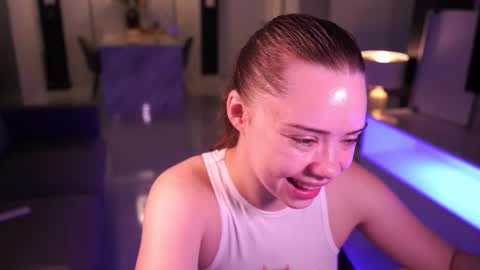 VixenMia online show from 11/18/25, 04:06