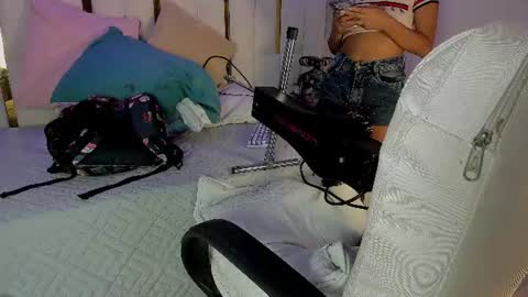 mia_vy online show from 06/09/26, 03:07