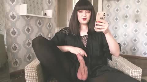 Snapshot of mia_wallase chatting on 05/16/26, 02:49 mia_wallase online show from 05/16/26, 02:49