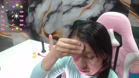mia_wetts online show from 10/11/25, 12:04