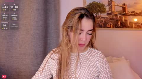 Mia White  online show from 02/07/25, 12:39