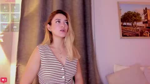 Mia White  online show from 10/30/25, 01:01